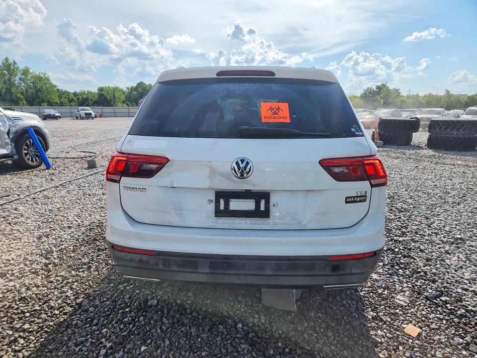 65173886 :رقم المزاد ، 3VV1B7AX4JM012154 vin ، 2018 Volkswagen Tiguan مزاد بيع