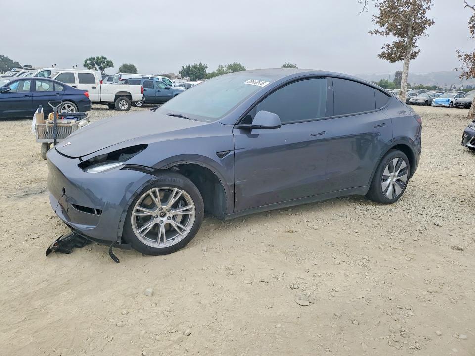 Auction sale of the 2023 Tesla Model Y, vin: 7SAYGDEE6PF916285, lot number: 65566836