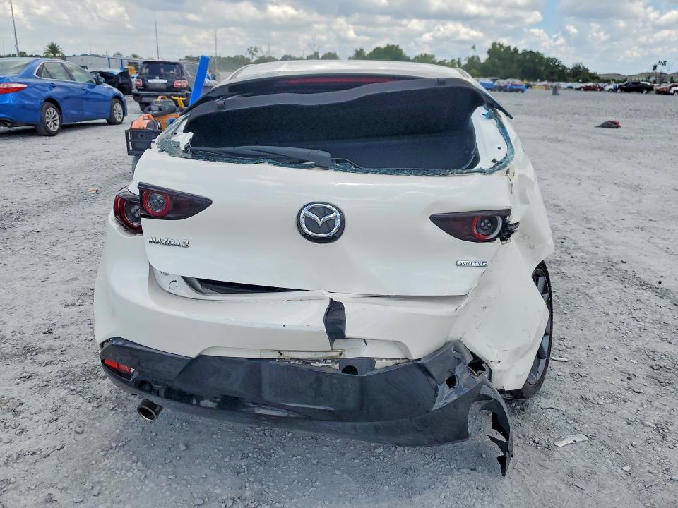 2021 Mazda 3 მანქანა იყიდება აუქციონზე, vin: JM1BPAKL1M1328691, აუქციონის ნომერი: 64145896