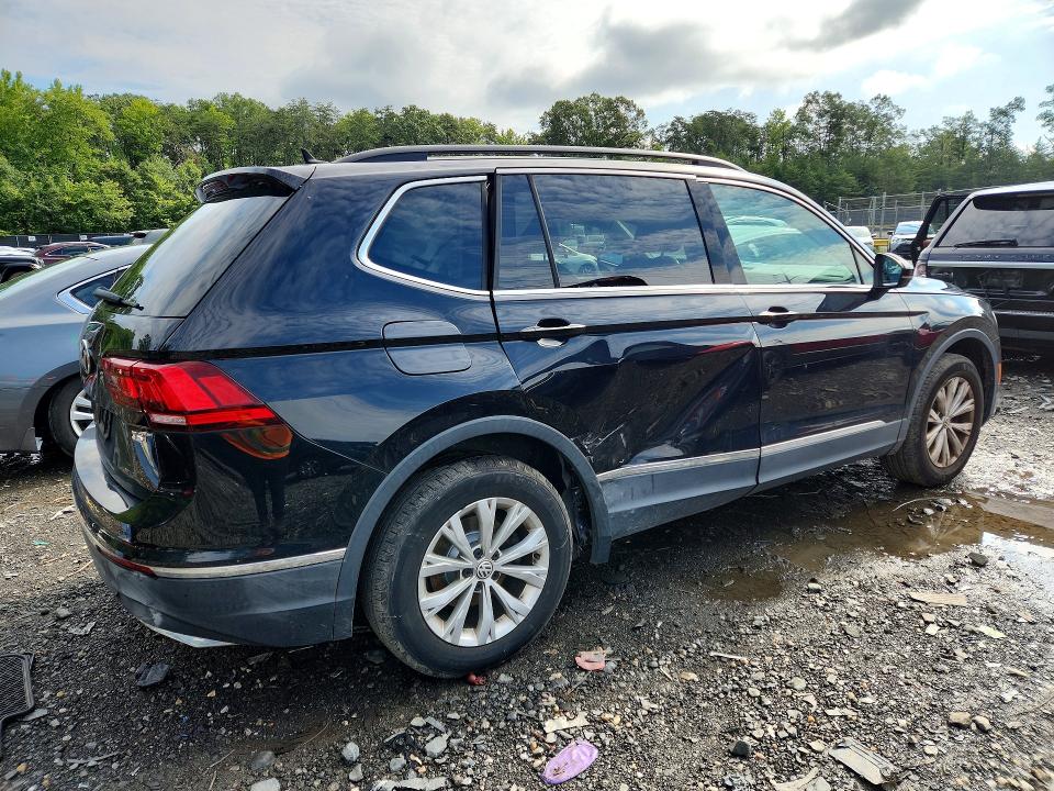 Продажа на аукционе авто 2018 Volkswagen Tiguan, vin: 3VV3B7AX8JM104473, номер лота: 65498686