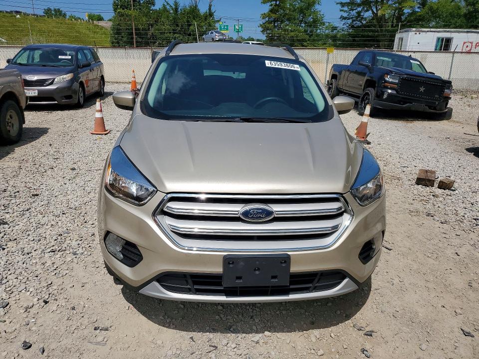 Продажа на аукционе авто 2018 Ford Escape, vin: 1FMCU9GDXJUA02682, номер лота: 63593806