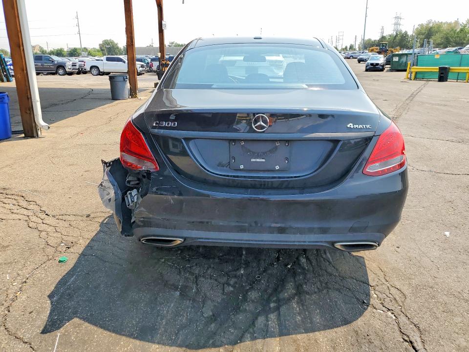 63703686 :رقم المزاد ، 55SWF4KB4JU274642 vin ، 2018 Mercedes-benz C مزاد بيع