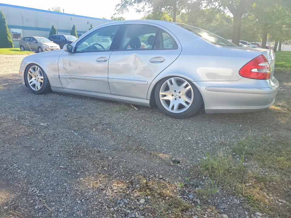 2003 Mercedes-benz E მანქანა იყიდება აუქციონზე, vin: WDBUF70J33A208758, აუქციონის ნომერი: 66566216