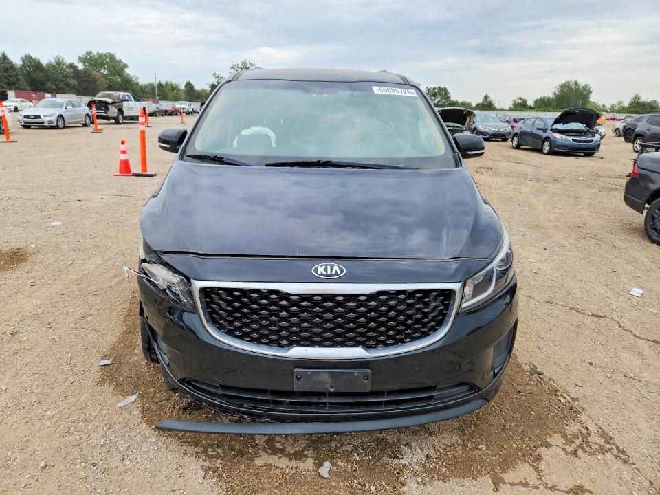 65685726 :رقم المزاد ، KNDMB5C10H6324152 vin ، 2017 Kia Sedona مزاد بيع