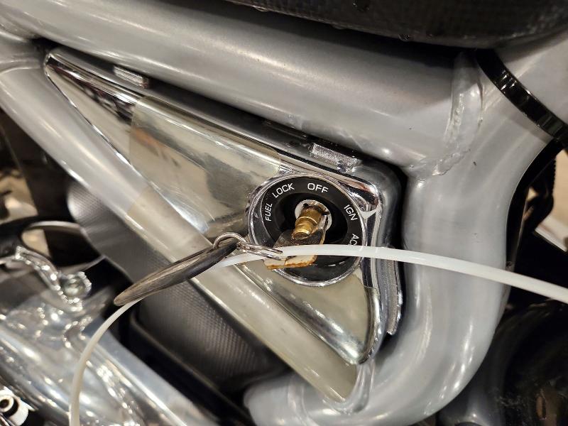 65226296 :رقم المزاد ، 1HD1HAZ123K845079 vin ، 2003 Harley-davidson Vrsca مزاد بيع
