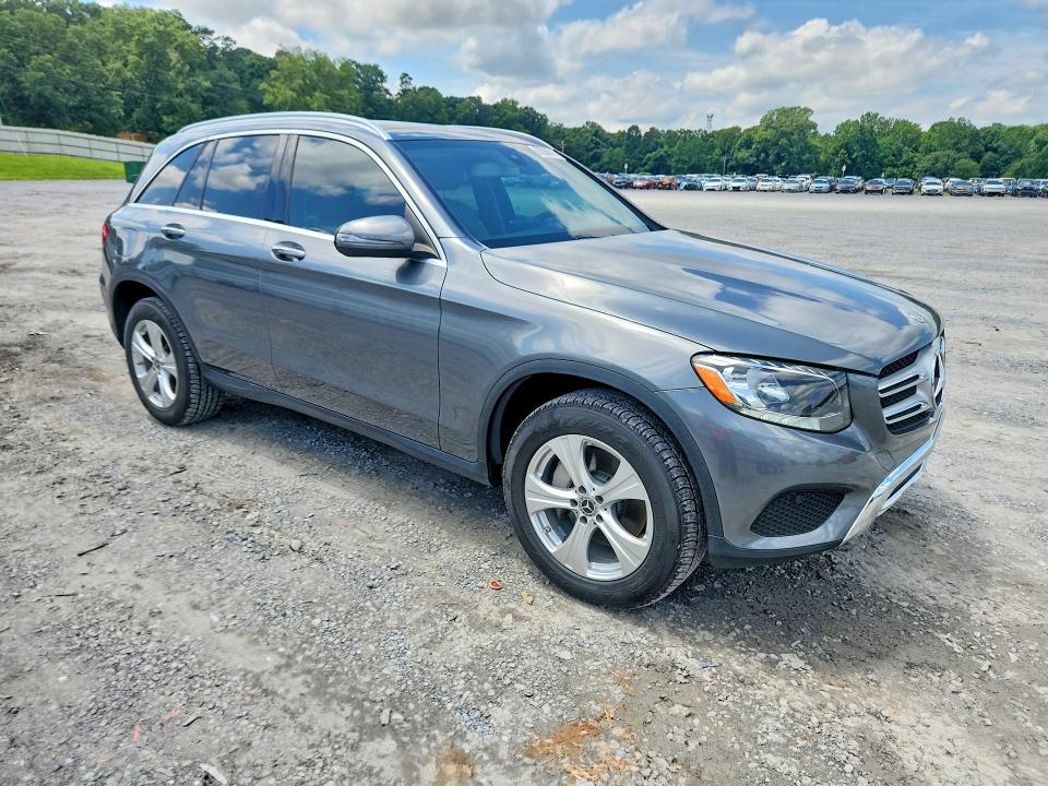 63558816 :رقم المزاد ، WDC0G4JB1JV018167 vin ، 2018 Mercedes-benz Glc مزاد بيع