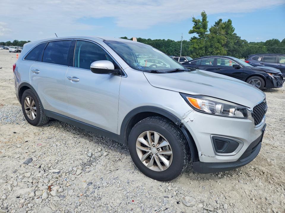 64697816 :رقم المزاد ، 5XYPG4A34GG167640 vin ، 2016 Kia Sorento مزاد بيع