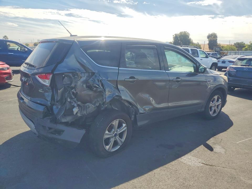 2015 Ford Escape მანქანა იყიდება აუქციონზე, vin: 1FMCU9GX4FUC10011, აუქციონის ნომერი: 66480396
