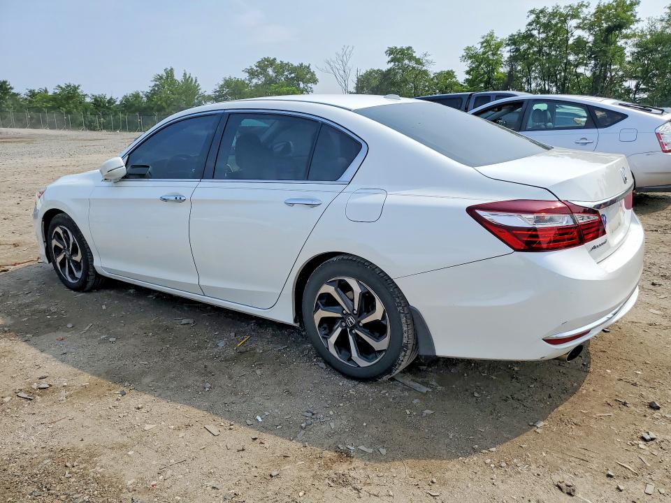 Продажа на аукционе авто 2017 Honda Accord, vin: 1HGCR3F07HA003691, номер лота: 64657766