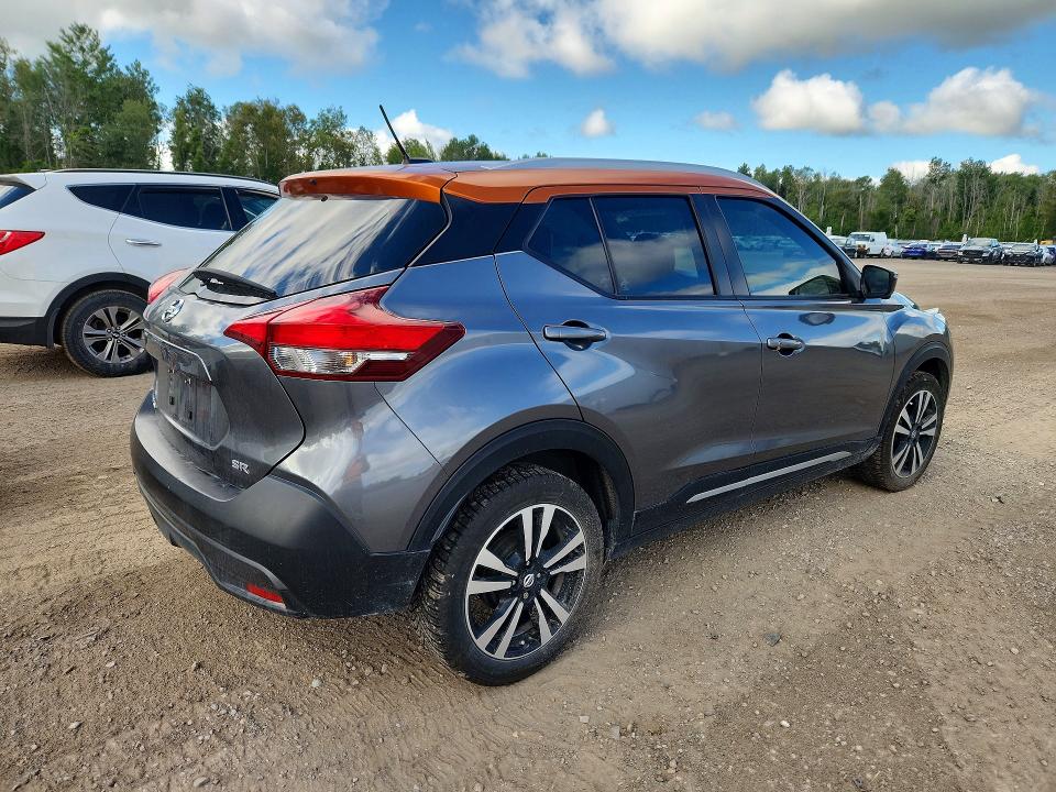 65292716 :رقم المزاد ، 3N1CP5CU5KL553692 vin ، 2019 Nissan Kicks مزاد بيع