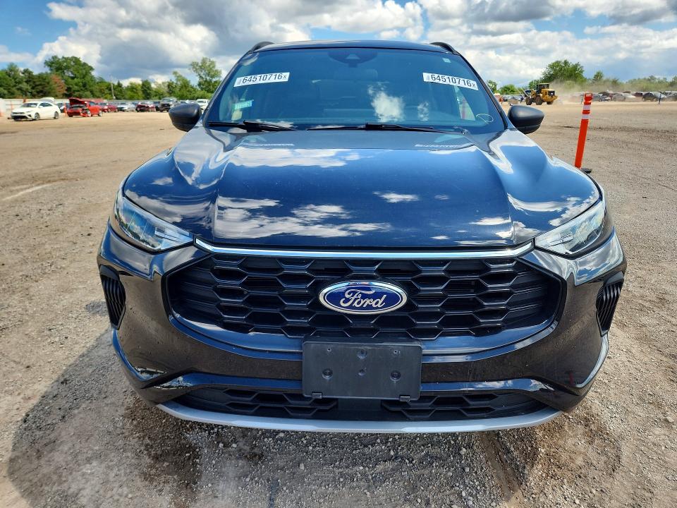 Продажа на аукционе авто 2023 Ford Escape, vin: 1FMCU9MN0PUA23742, номер лота: 64510716