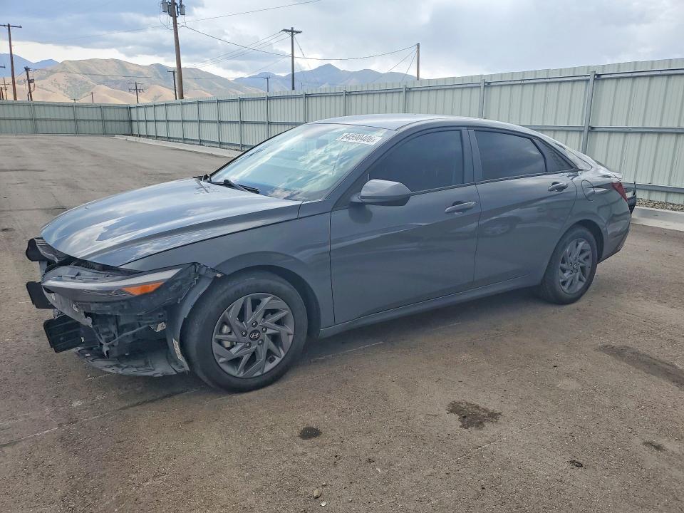 2025 Hyundai Elantra Hybrid მანქანა იყიდება აუქციონზე, vin: KMHLM4DJ8SU131695, აუქციონის ნომერი: 64590406