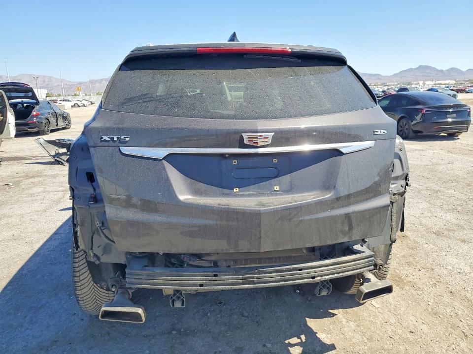 Продажа на аукционе авто 2018 Cadillac Xt5, vin: 1GYKNCRS0JZ218477, номер лота: 63734456