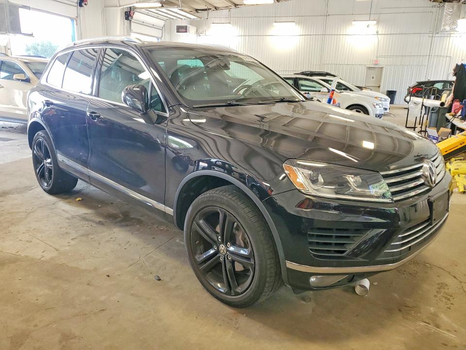Aukcja sprzedaży 2017 Volkswagen Touareg, vin: WVGRF7BPXHD001438, numer aukcji: 64147996