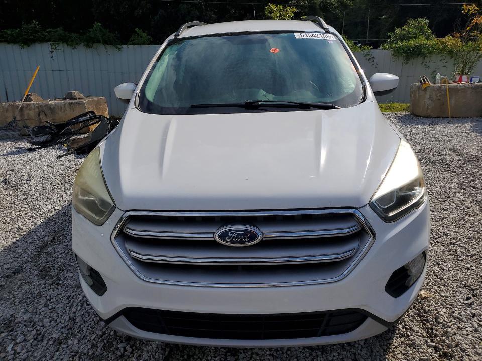 2017 Ford Escape მანქანა იყიდება აუქციონზე, vin: 1FMCU9GD5HUA35129, აუქციონის ნომერი: 64542106