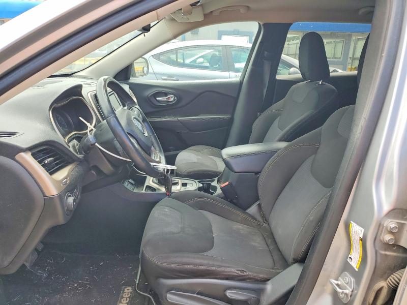 64759986 :رقم المزاد ، 1C4PJLCB7FW616438 vin ، 2015 Jeep Cheeroke مزاد بيع