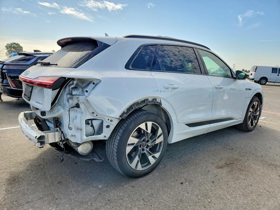 Aukcja sprzedaży 2021 Audi E-tron, vin: WA1AAAGE5MB032441, numer aukcji: 66528136
