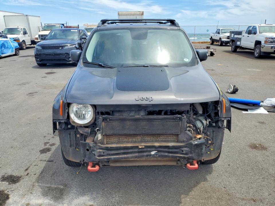 63254956 :رقم المزاد ، ZACCJBCB3HPG42351 vin ، 2017 Jeep Renegade مزاد بيع