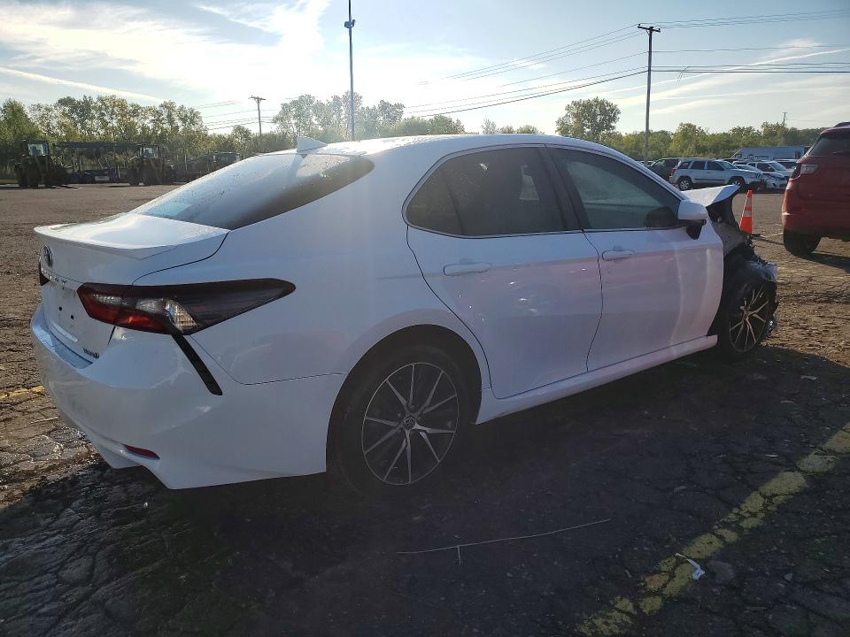 66556216 :رقم المزاد ، 4T1C31AKXPU608908 vin ، 2023 Toyota Camry مزاد بيع