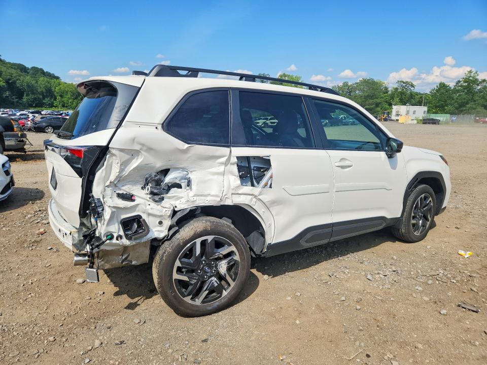 64060416 :رقم المزاد ، JF2SLDRC8SH470531 vin ، 2025 Subaru Forester مزاد بيع