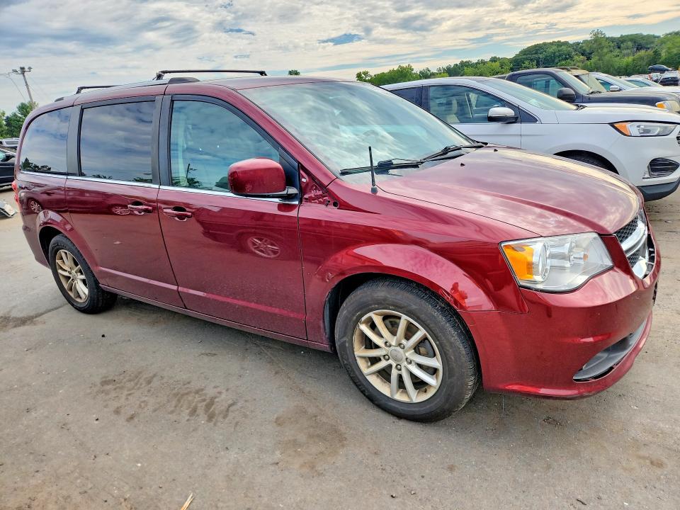 64175516 :رقم المزاد ، 2C4RDGCG2JR159672 vin ، 2018 Dodge Grand Caravan مزاد بيع