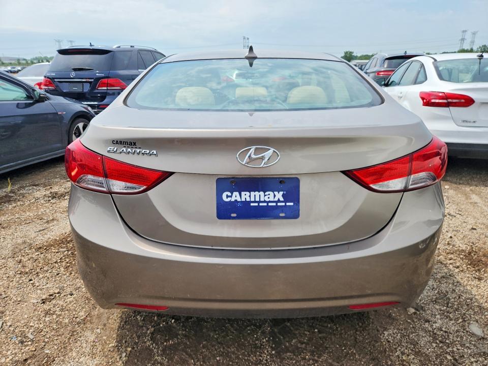 64644166 :رقم المزاد ، 5NPDH4AE3DH394226 vin ، 2013 Hyundai Elantra مزاد بيع