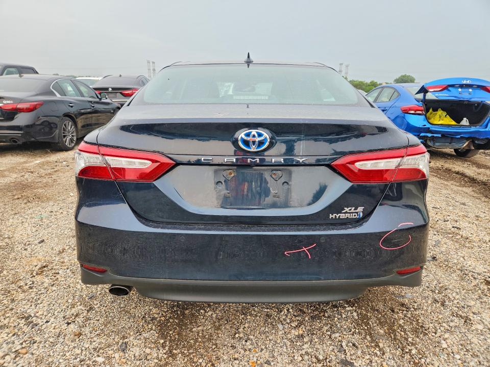 64224806 :رقم المزاد ، 4T1B21HK4KU515847 vin ، 2019 Toyota Camry Hybrid مزاد بيع