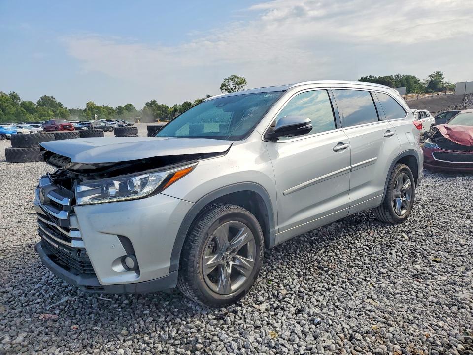 Продажа на аукционе авто 2018 Toyota Highlander, vin: 5TDYZRFH6JS242915, номер лота: 64405306