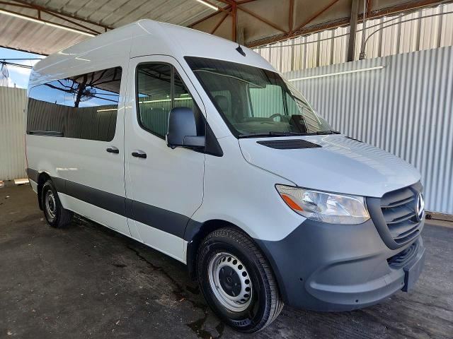 64393326 :رقم المزاد ، W1Z4KFHY8SP771624 vin ، 2025 Mercedes-benz Sprinter مزاد بيع