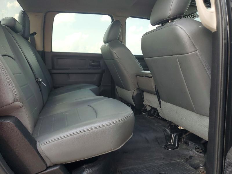 65155846 :رقم المزاد ، 3C63RRGL5JG238955 vin ، 2018 Ram 3500 مزاد بيع