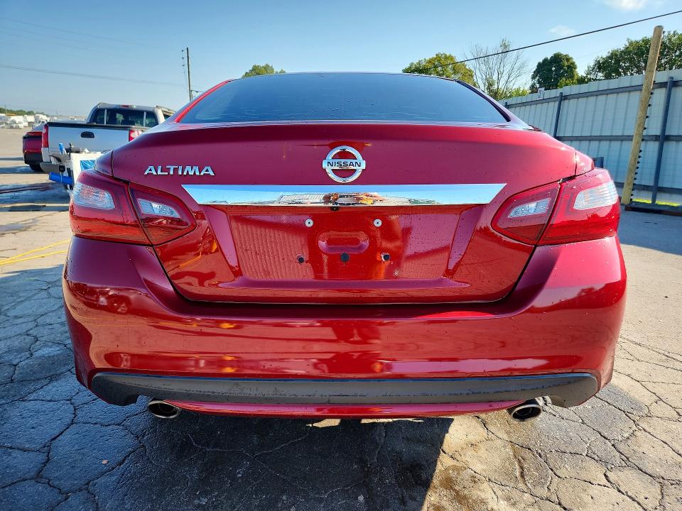 2018 Nissan Altima მანქანა იყიდება აუქციონზე, vin: 1N4AL3AP2JC476118, აუქციონის ნომერი: 63739256