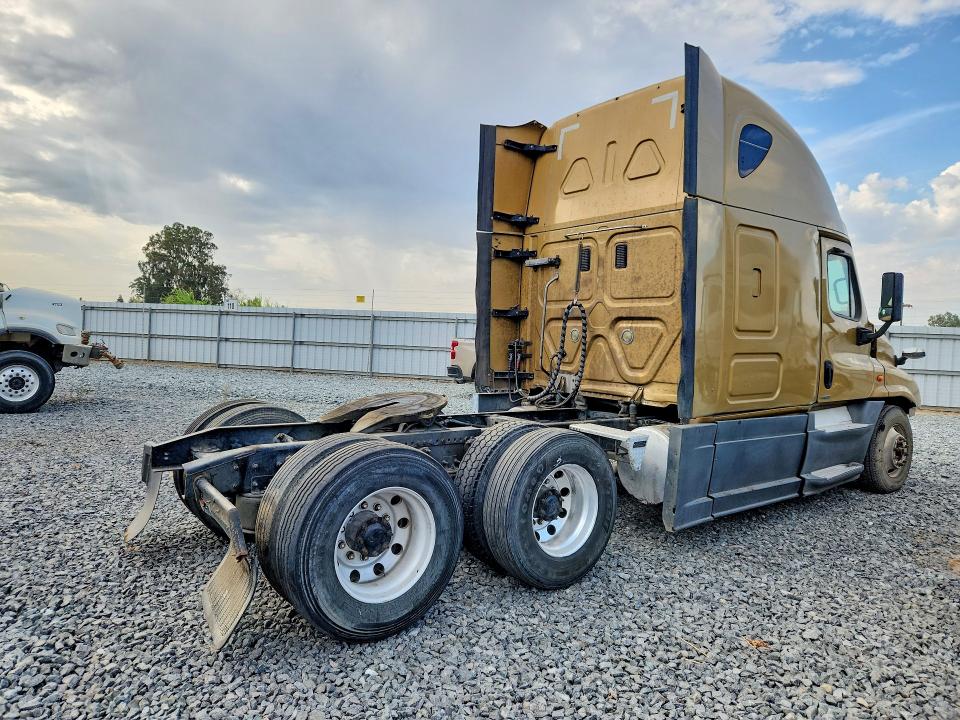 Продажа на аукционе авто 2016 Freightliner Cascadia 125, vin: 3AKJGLD50GSGU5389, номер лота: 63785216