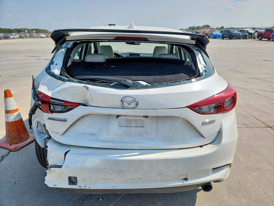 Продажа на аукционе авто 2017 Mazda 3, vin: JM1BN1M39H1132796, номер лота: 63492996