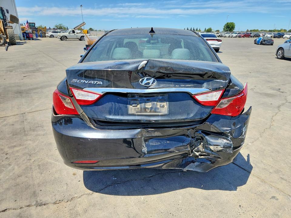 64700136 :رقم المزاد ، 5NPEB4ACXCH388376 vin ، 2012 Hyundai Sonata مزاد بيع