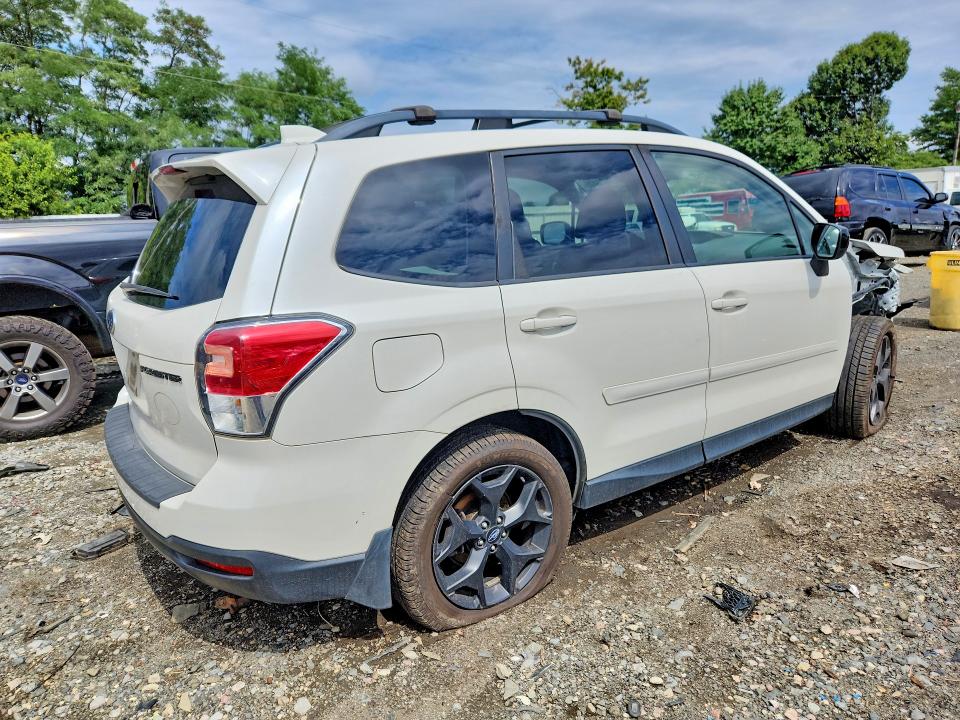 Продажа на аукционе авто 2018 Subaru Forester, vin: JF2SJAGCXJH576467, номер лота: 66606176