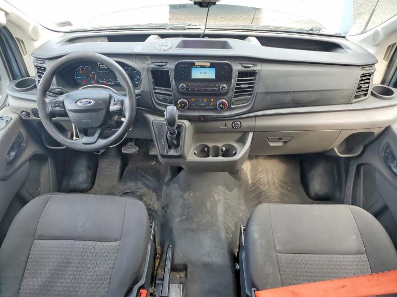 61897016 :رقم المزاد ، 1FTBR3X87LKA87285 vin ، 2020 Ford Transit مزاد بيع