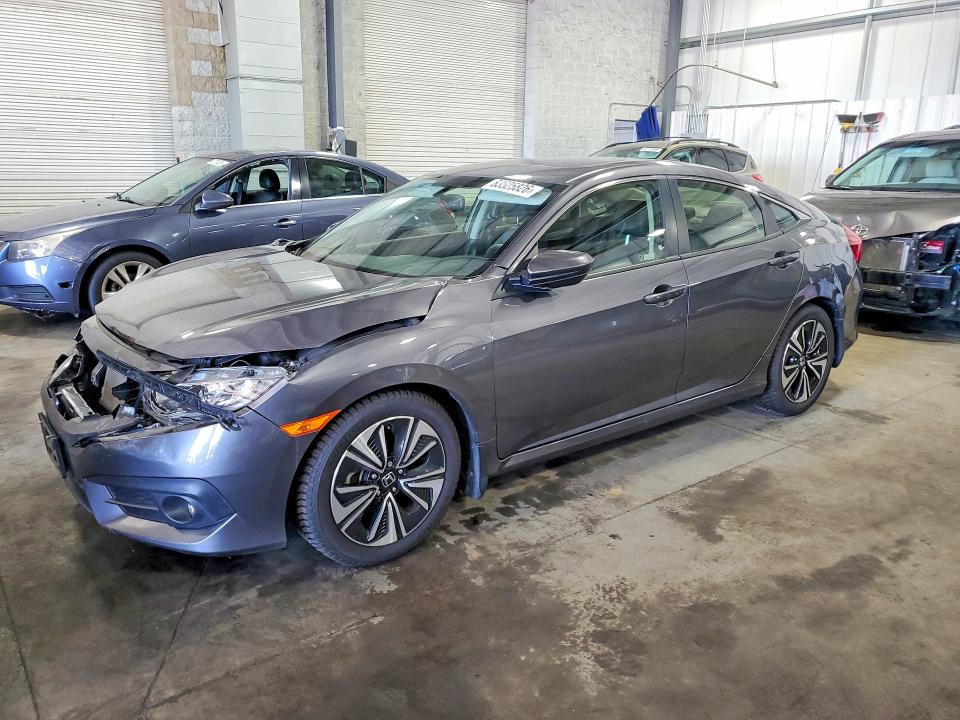 63525826 :رقم المزاد ، JHMFC1F75JX026449 vin ، 2018 Honda Civic مزاد بيع