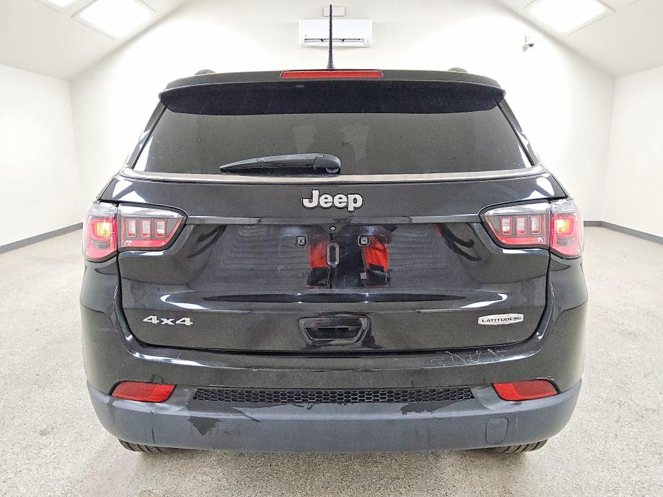 Продаж на аукціоні авто 2022 Jeep Compass, vin: 3C4NJDFB7NT195205, номер лоту: 64327826