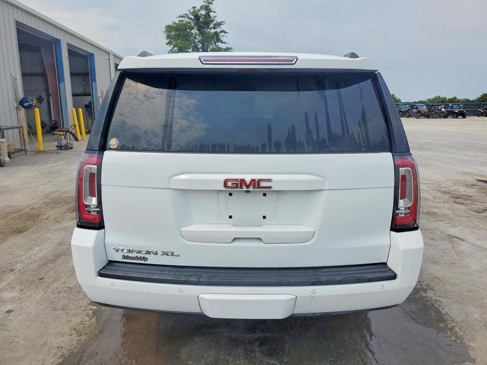 63576426 :رقم المزاد ، 1GKS1GKC9KR374910 vin ، 2019 Gmc Yukon Xl مزاد بيع