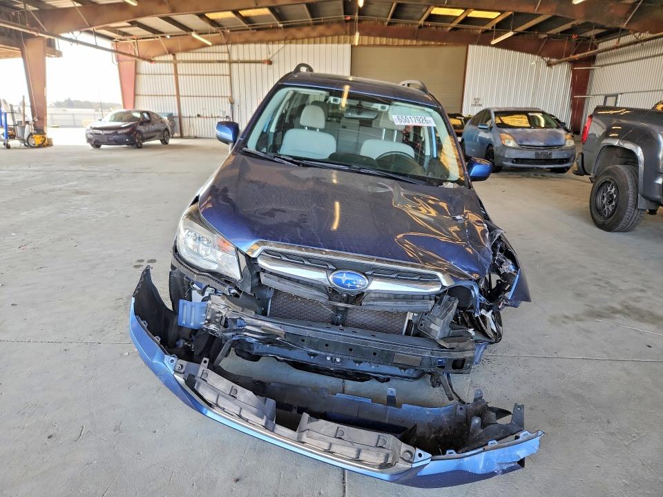 65017926 :رقم المزاد ، JF2SJAGC9JH447023 vin ، 2018 Subaru Forester مزاد بيع