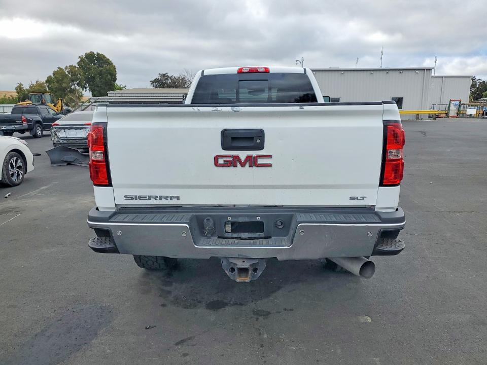 2015 Gmc Sierra მანქანა იყიდება აუქციონზე, vin: 1GT423E8XFF597854, აუქციონის ნომერი: 65398116