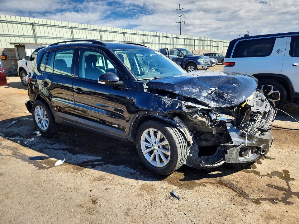 2017 Volkswagen Tiguan მანქანა იყიდება აუქციონზე, vin: WVGAV7AX1HK053957, აუქციონის ნომერი: 65283366