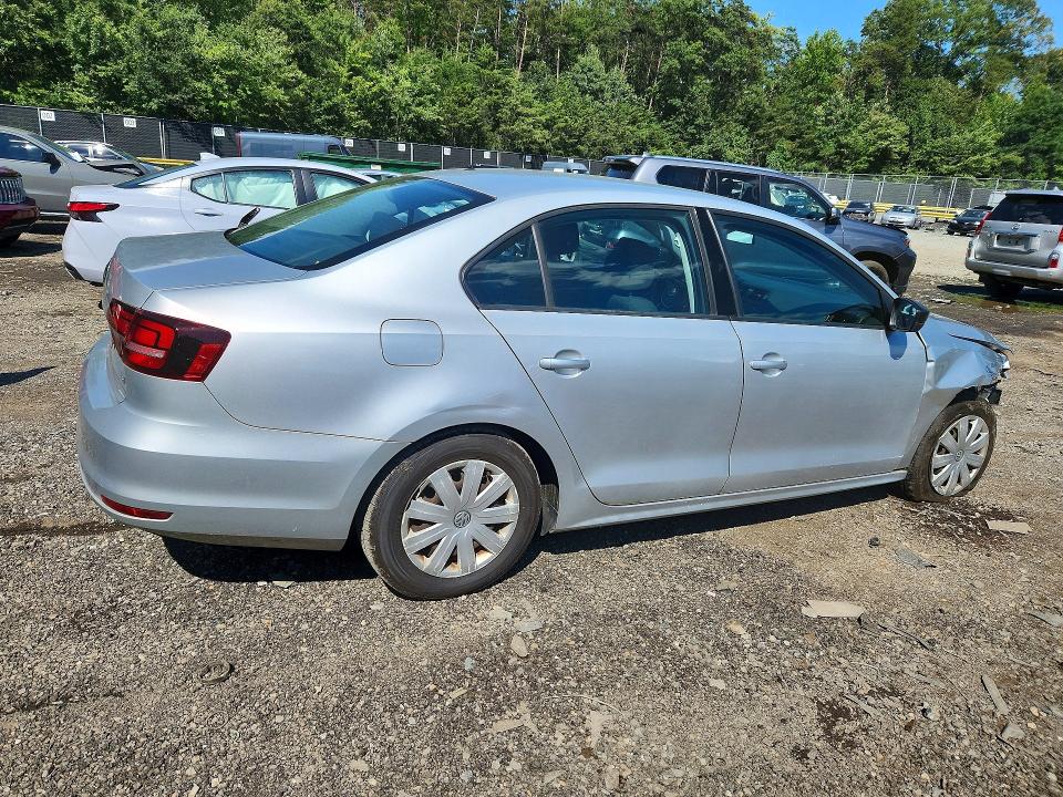 65890446 :رقم المزاد ، 3VW267AJ0GM364835 vin ، 2016 Volkswagen Jetta مزاد بيع