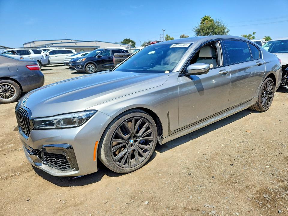 64265376 :رقم المزاد ، WBA7U2C04NCH70153 vin ، 2022 Bmw 750 مزاد بيع