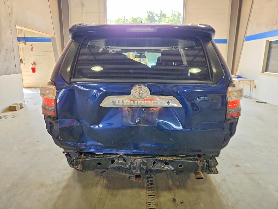 2018 Toyota 4runner მანქანა იყიდება აუქციონზე, vin: JTEBU5JR0J5496201, აუქციონის ნომერი: 63954286