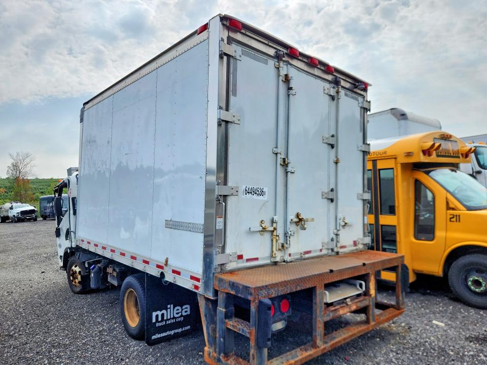 64494536 :رقم المزاد ، JALC4W162J7008650 vin ، 2018 Isuzu Npr Hd مزاد بيع