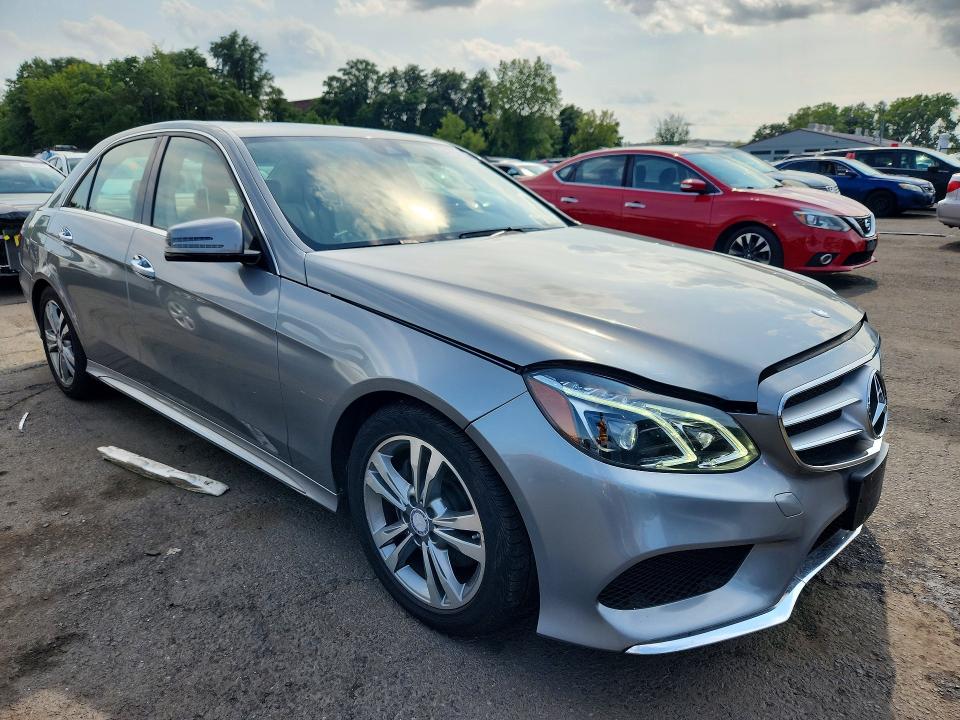 2014 Mercedes-benz E მანქანა იყიდება აუქციონზე, vin: WDDHF8JB9EB017526, აუქციონის ნომერი: 64723156