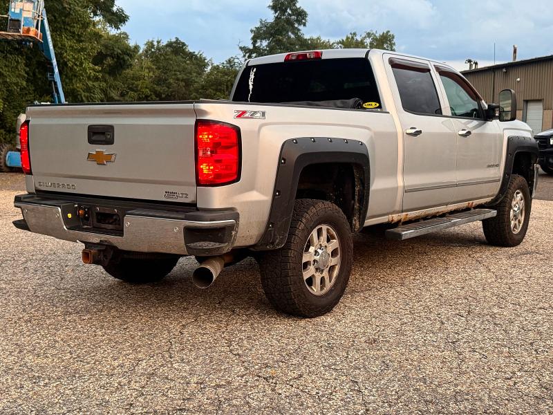 65583956 :رقم المزاد ، 1GC1KWE84FF133897 vin ، 2015 Chevrolet Silverado مزاد بيع
