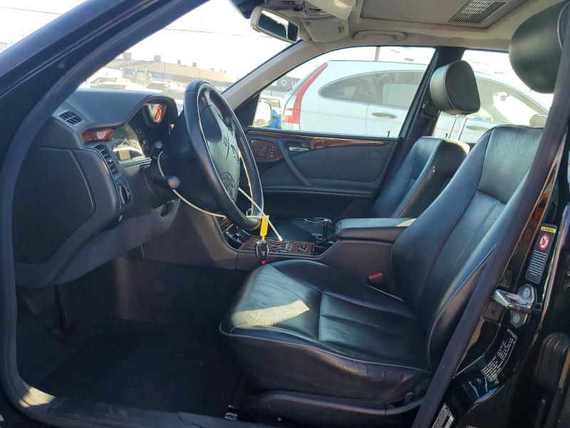 2000 Mercedes-benz E მანქანა იყიდება აუქციონზე, vin: WDBJF65JXYB013473, აუქციონის ნომერი: 65321716