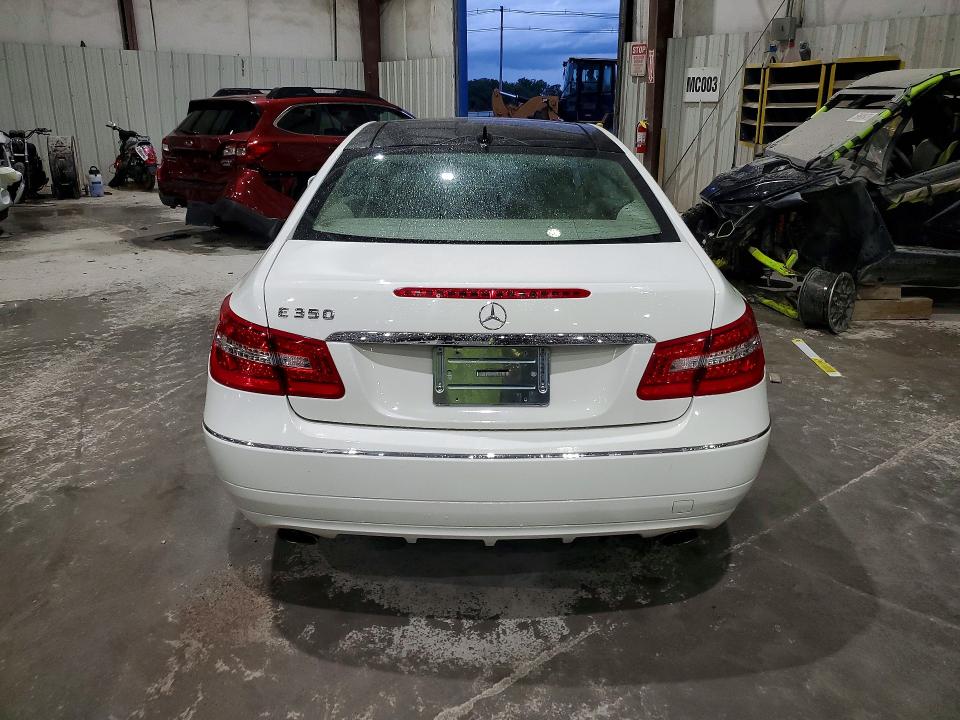 2010 Mercedes-benz E მანქანა იყიდება აუქციონზე, vin: WDDKJ5GB7AF005307, აუქციონის ნომერი: 64834416